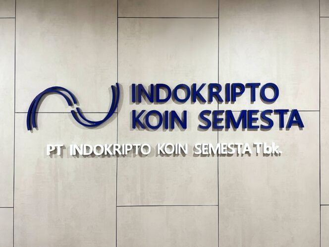 
					PT Indokripto Koin Semesta Tbk