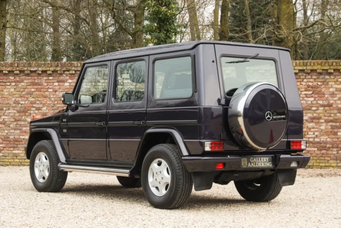 
					Mercedes 500 GE V8 AMG