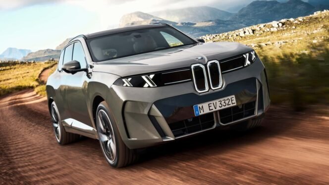 
					BMW X5