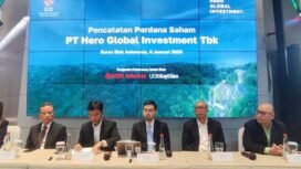  PT Hero Global Investment Tbk (HGII), emiten energi baru dan terbarukan (EBT), saat melantai di Bursa Efek Indonesia (BEI)
